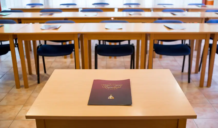 Wellness Hotel Szindb�d  Balatonszemes - P�nk�sd a Szindb�dban (min. 2 �j)