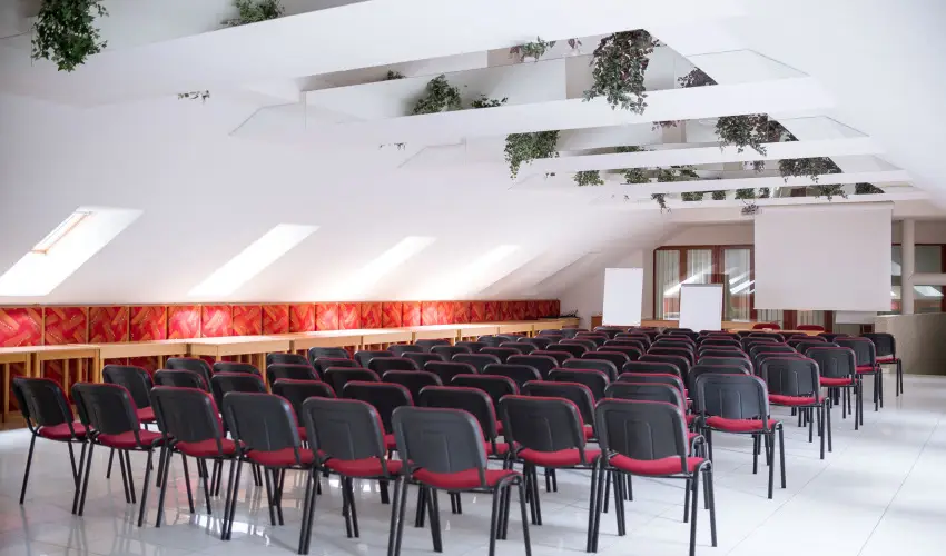 Wellness Hotel Szindb�d  Balatonszemes - P�nk�sd a Szindb�dban (min. 2 �j)