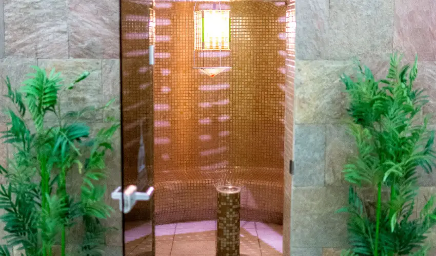 Wellness Hotel Szindb�d  Balatonszemes - P�nk�sd a Szindb�dban (min. 2 �j)