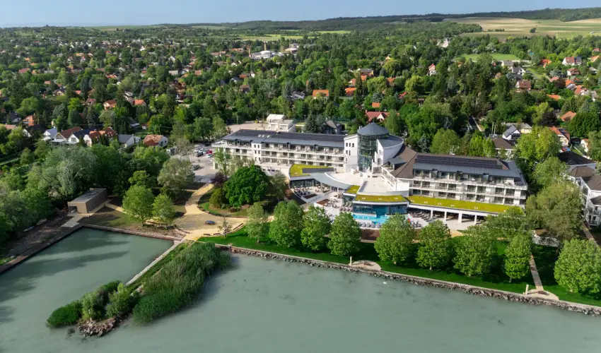 Kenese Bay Garden Resort & Conference Balatonkenese - Pnksd (min. 2 j)