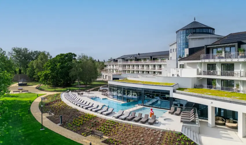Kenese Bay Garden Resort & Conference Balatonkenese - Pnksd (min. 2 j)