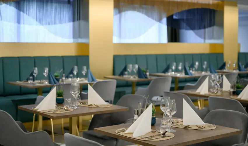 Kenese Bay Garden Resort & Conference Balatonkenese - Pnksd (min. 2 j)