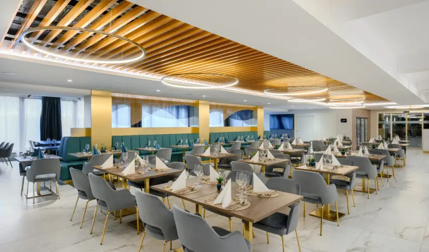 Kenese Bay Garden Resort & Conference Balatonkenese - Pnksd (min. 2 j)