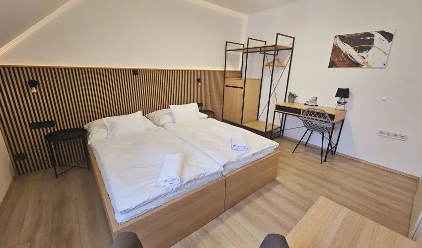 Svirg Terml Panzi Hajdnns - Pnksd