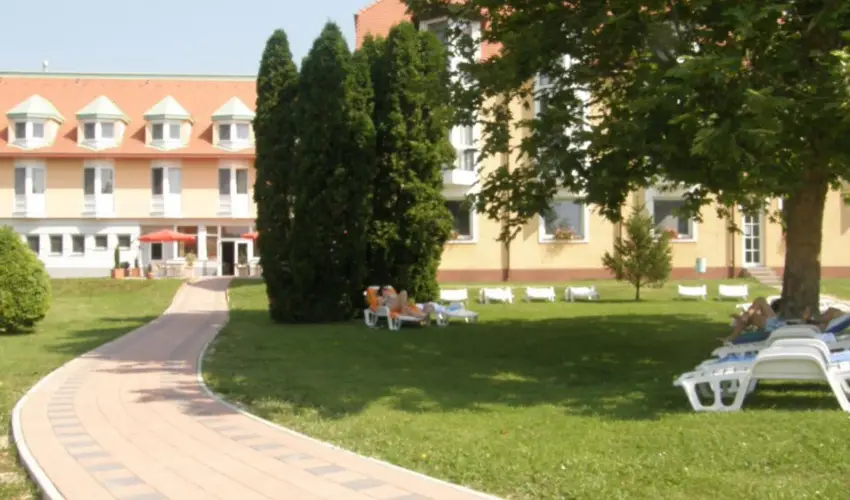 Aqua Hotel Terml Mosonmagyarvr - Pnksd 