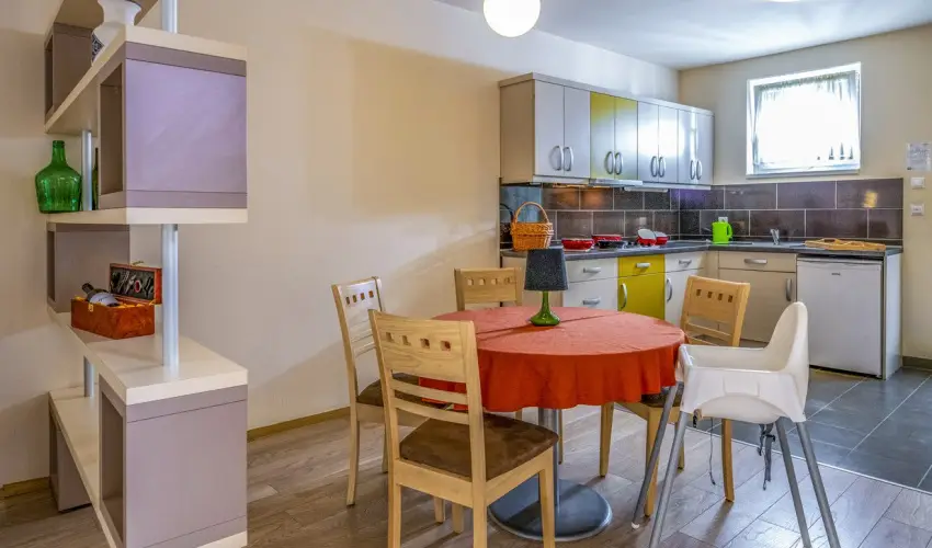 Term�l Apartmanok & Kemping Hark�ny Hark�ny - P�nk�sd - teljes el�refizet�ssel