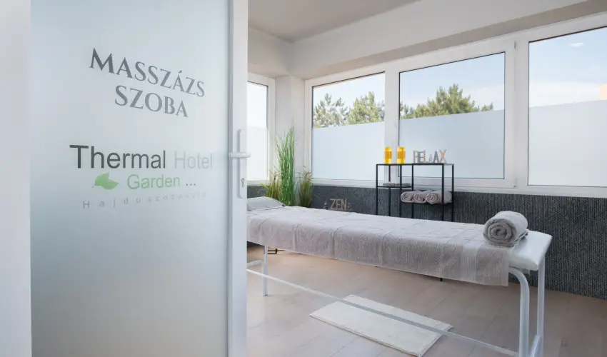 Thermal Hotel Garden Hajd�szoboszl� - P�nk�sd (min. 3 �j)