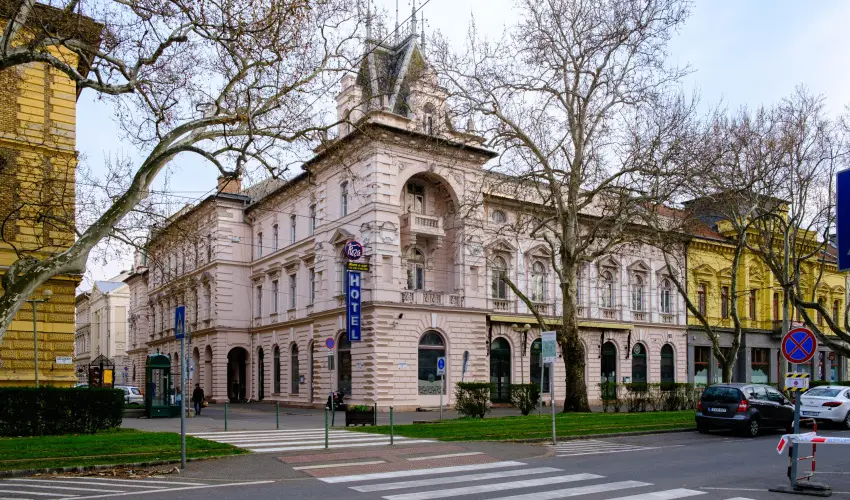 Tisza Hotel Szeged - P�nk�sd