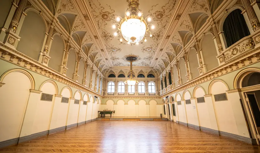 Tisza Hotel Szeged - P�nk�sd