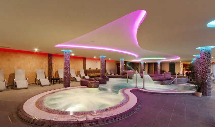 T� Wellness Hotel B�nk - P�nk�sd (min. 2 �j)