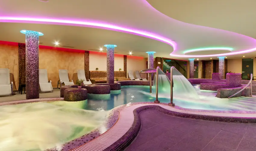 T� Wellness Hotel B�nk - P�nk�sd (min. 2 �j)