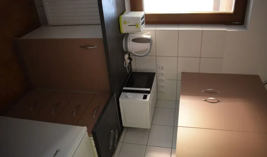 T�csi lak Szigetszentm�rton - P�nk�sd (min. 2 �j)