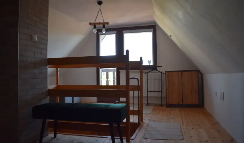 T�csi lak Szigetszentm�rton - P�nk�sd (min. 2 �j)