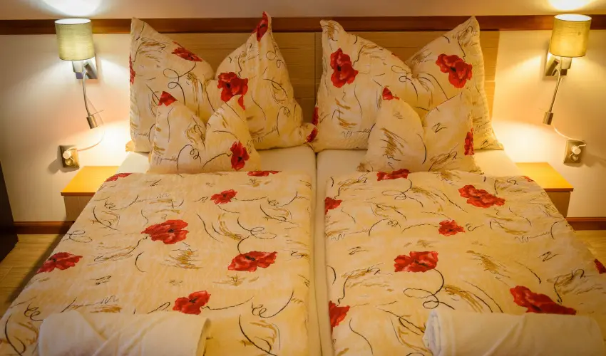 Tulipn Vendghz rvnyes - Pnksd (min. 2 j)