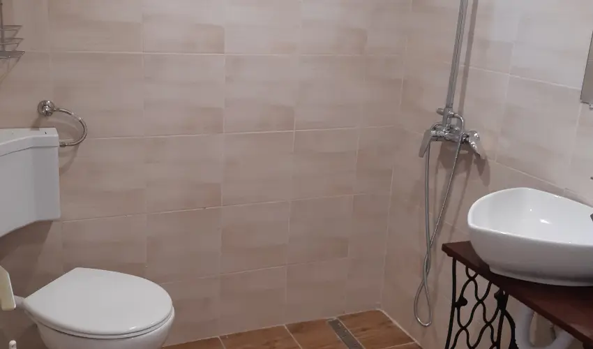 Tulip�nos Vend�gh�z �r - P�nk�sd