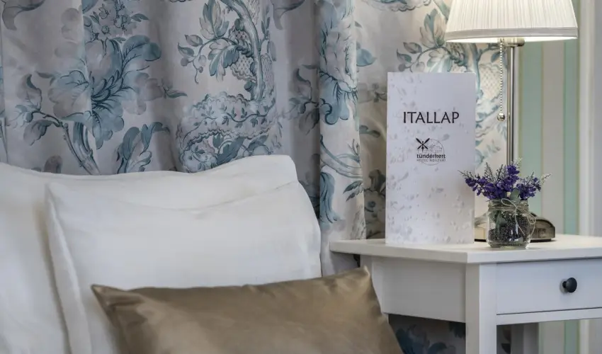 T�nd�rkert Hotel Noszvaj - P�nk�sd