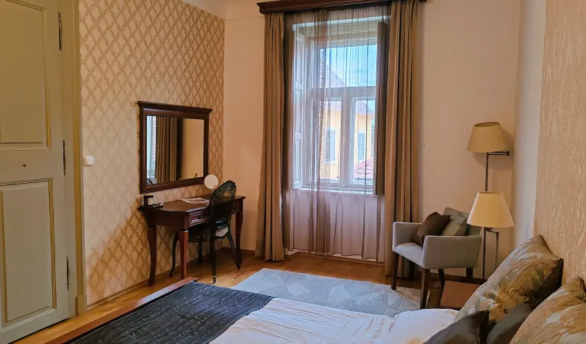 V�rosi Vend�gh�z Szentendre Szentendre - P�nk�sd