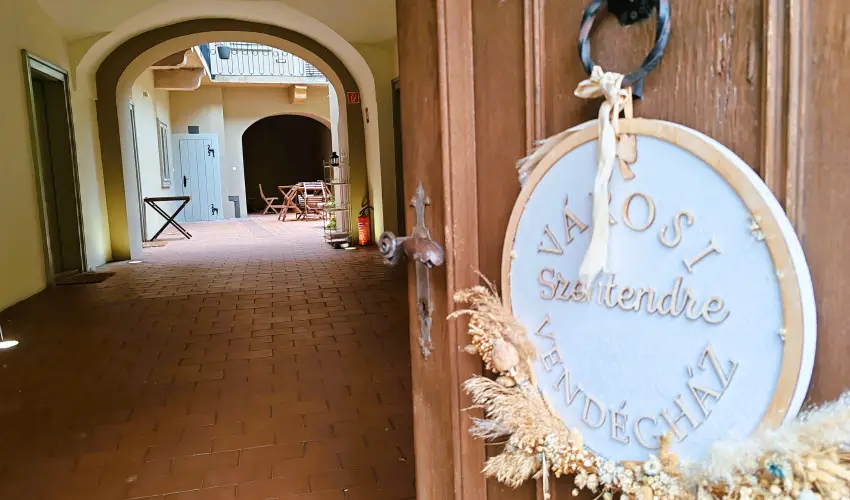 V�rosi Vend�gh�z Szentendre Szentendre - P�nk�sd