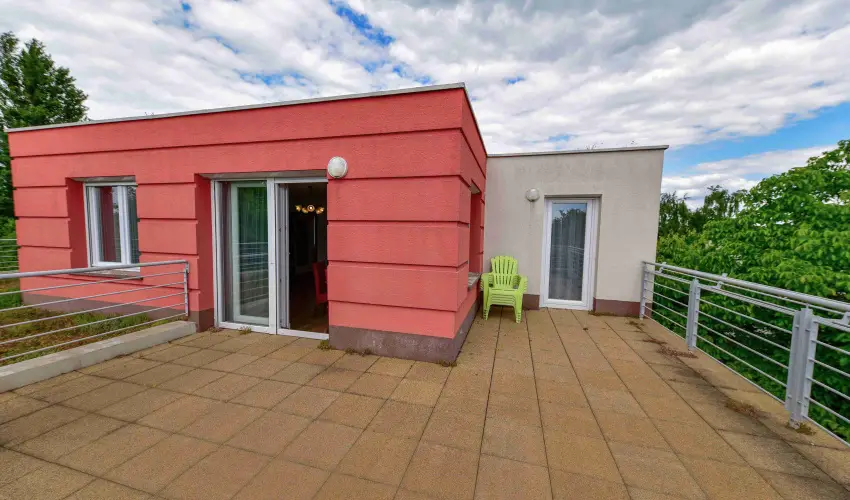 Veritas Apartmanh�z Zam�rdi - P�nk�sd (min. 4 �j)