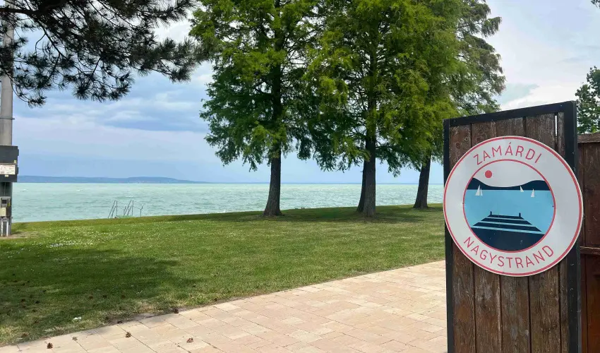 Veritas Apartmanh�z Zam�rdi - P�nk�sd (min. 4 �j)