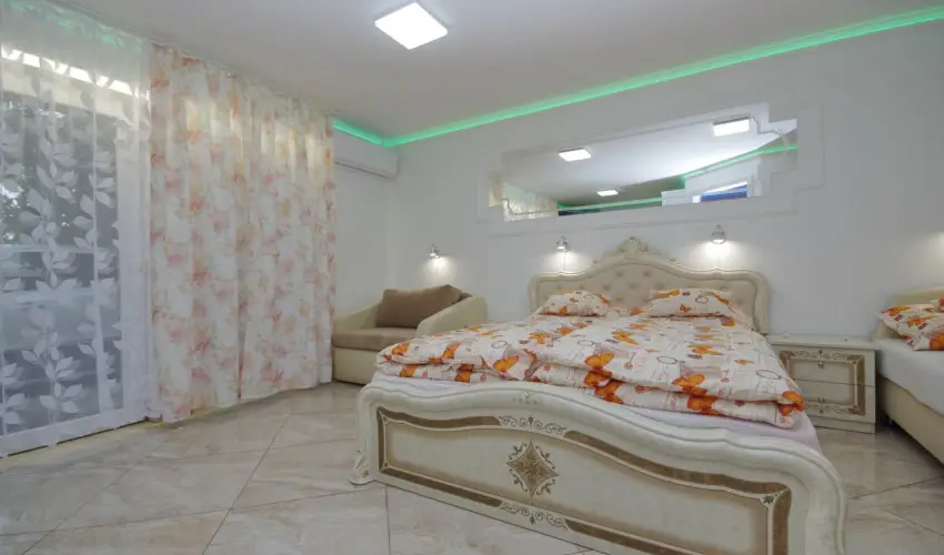 Veronika Apartman De Luxe Gyula - Pnksd (min. 2 j)