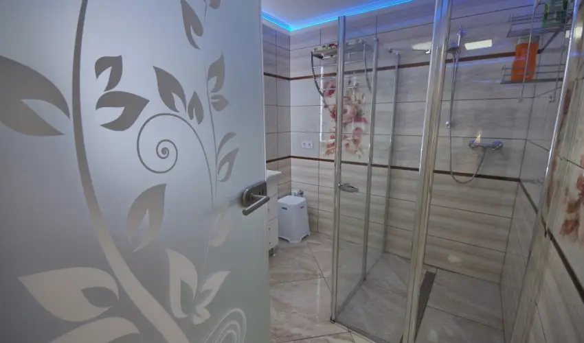 Veronika Apartman De Luxe Gyula - Pnksd (min. 2 j)