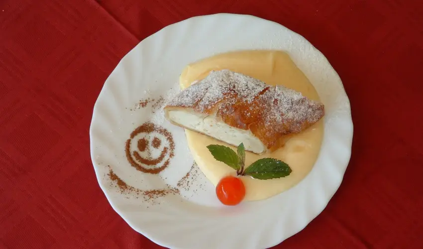 Viktor Bor- s Vendghz Balatonmriafrd - Pnksd 