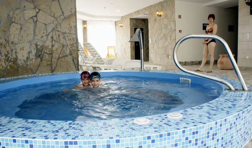 Viktor Bor- s Vendghz Balatonmriafrd - Pnksd 