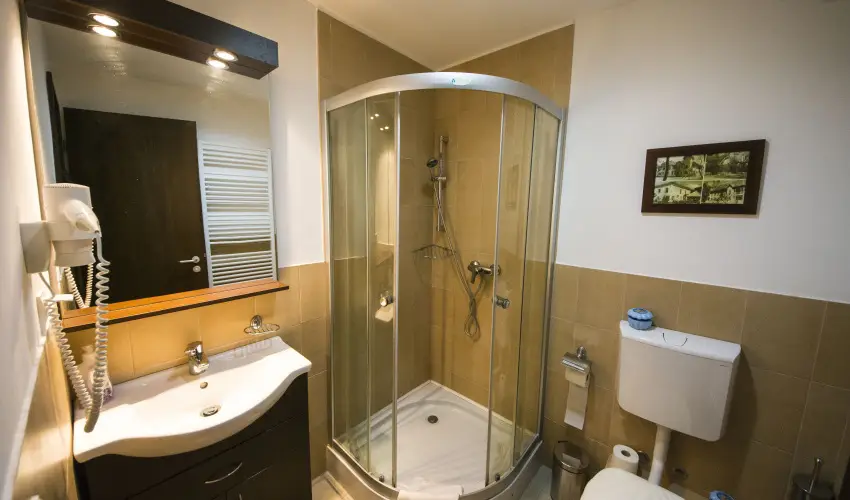 Viktor Bor- s Vendghz Balatonmriafrd - Pnksd 