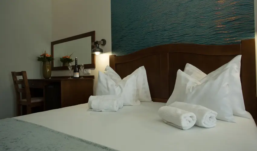 Viktor Bor- s Vendghz Balatonmriafrd - Pnksd 