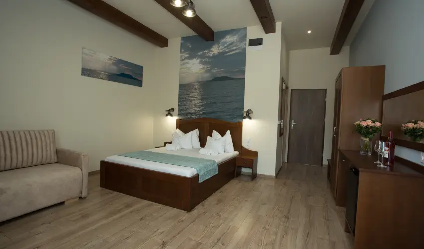 Viktor Bor- s Vendghz Balatonmriafrd - Pnksd 