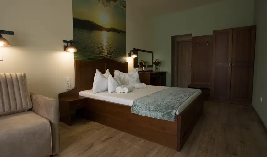 Viktor Bor- s Vendghz Balatonmriafrd - Pnksd 