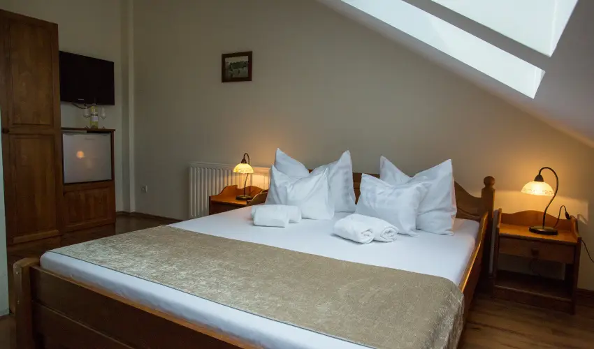 Viktor Bor- s Vendghz Balatonmriafrd - Pnksd 