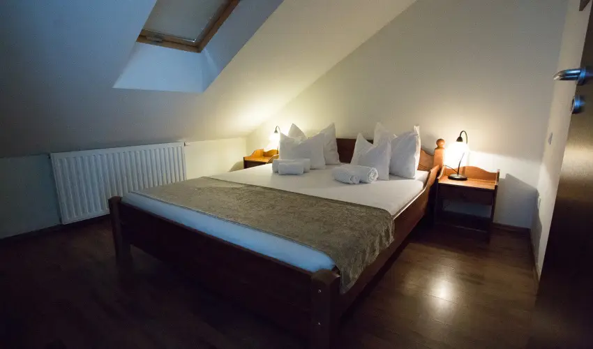 Viktor Bor- s Vendghz Balatonmriafrd - Pnksd 