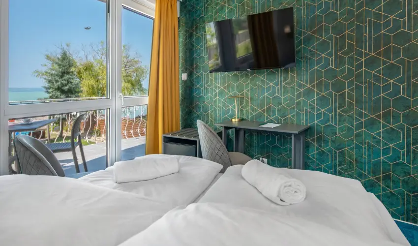 Villa MyLake Zamrdi - Pnksd