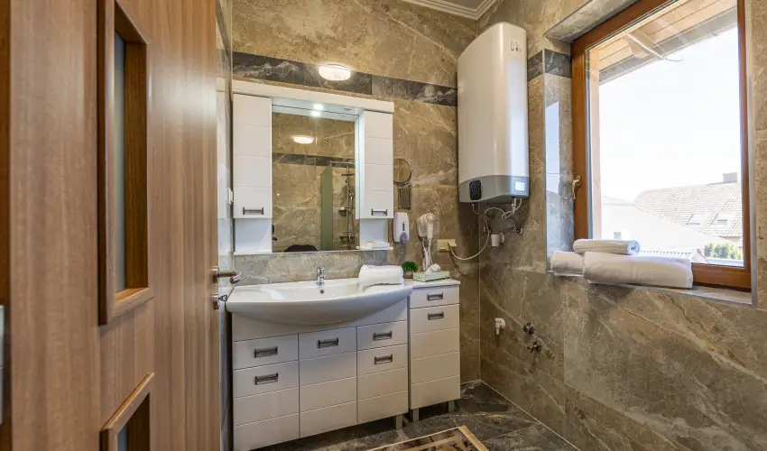 Vrs lom Apartman Panzi Tiszakcske Tiszakcske - Pnksd