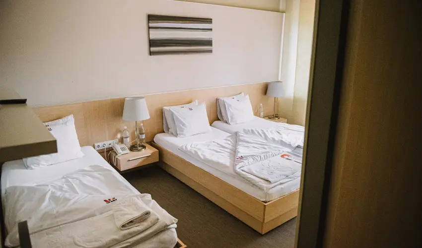 Wabi Hotel Sopron - Pnksd