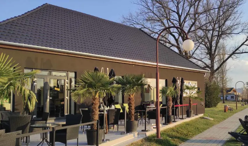 Waterfront Lodge Dunapataj - Pnksd 