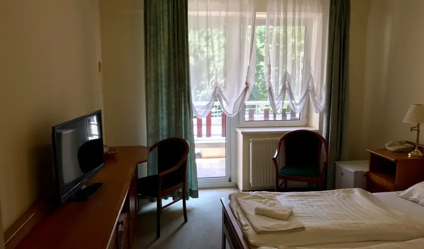 Well Hotel Harkny - Pnksd