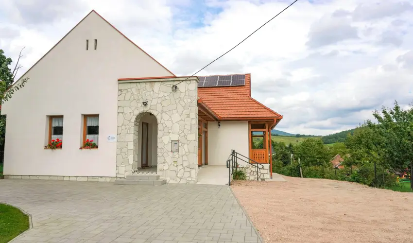 Zempl�ni T�nd�rkert Vend�gh�z F�z�rkoml�s - P�nk�sd (min. 2 �j)