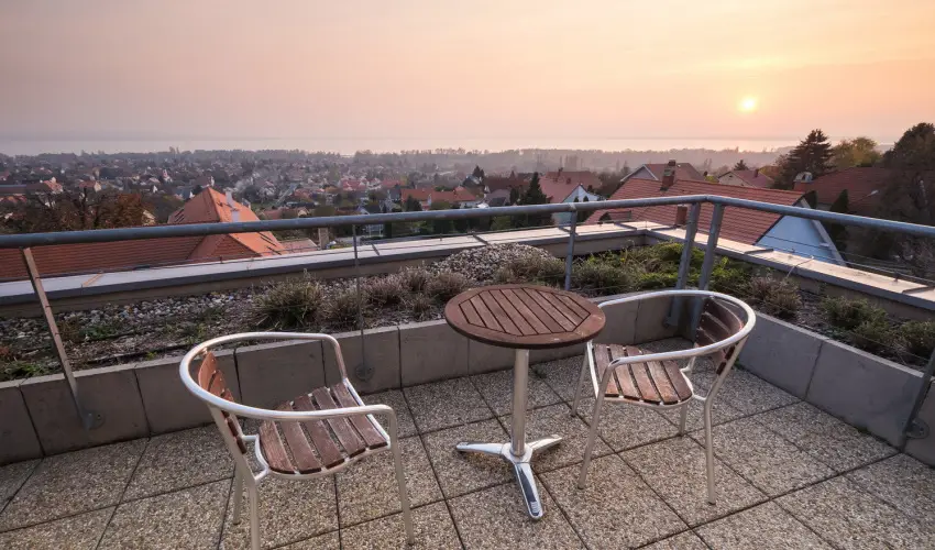 Zenit Hotel Balaton Vonyarcvashegy - Pnksd - teljes elrefizetssel