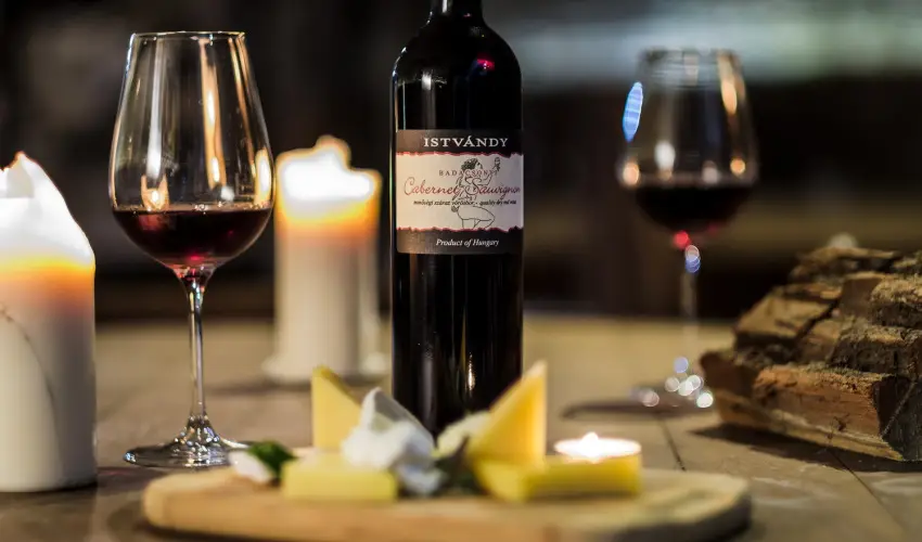 Zenit Hotel Balaton Vonyarcvashegy - Pnksd - teljes elrefizetssel