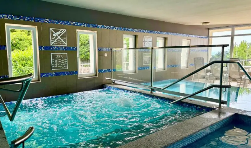 Zenit Hotel Balaton Vonyarcvashegy - Pnksd - teljes elrefizetssel