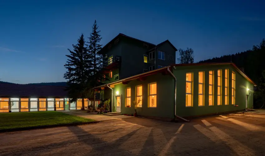 Zldsziget Menedk Rendezvny s Pihenhz Brna - Pnksd