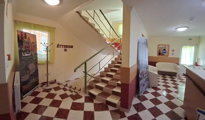 Zldsziget Menedk Rendezvny s Pihenhz Brna - Pnksd