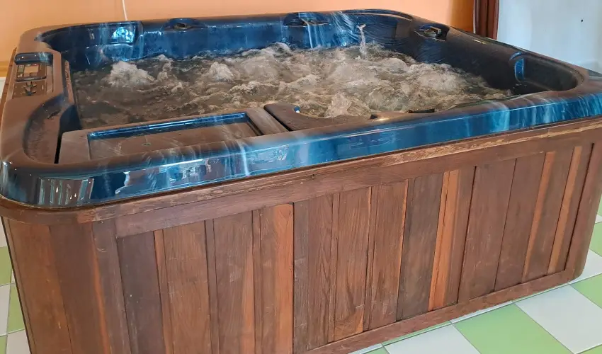 Zldsziget Menedk Rendezvny s Pihenhz Brna - Pnksd