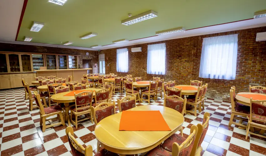 Zldsziget Menedk Rendezvny s Pihenhz Brna - Pnksd